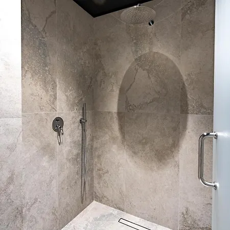 Novos Premium * Bucureşti